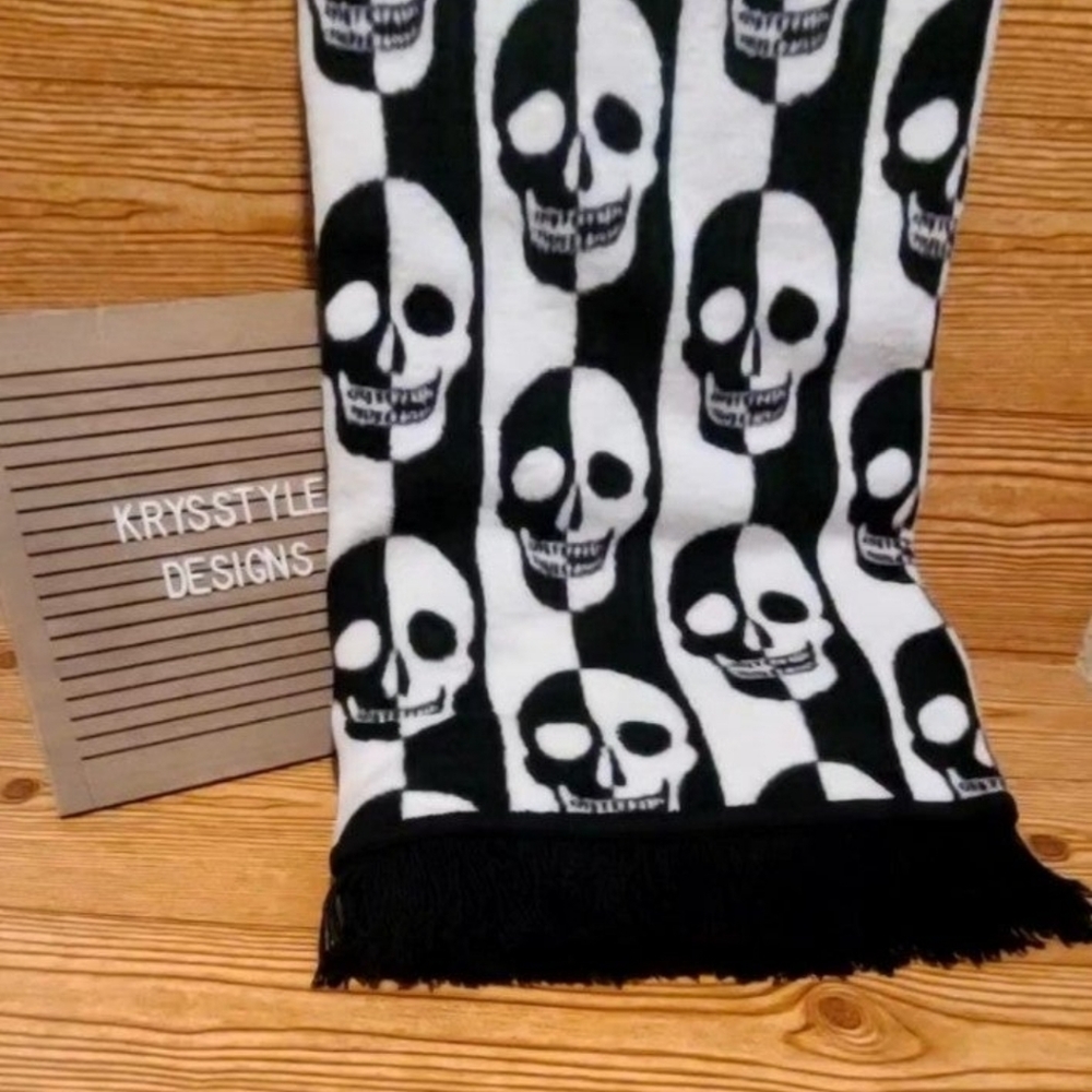 Docofil Halloween Skull Spooky Fleece‎ Throw Blanket 51 x 67 New NWT